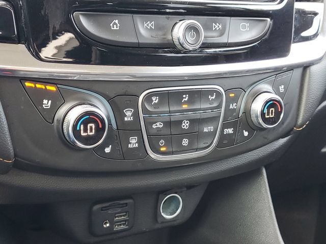 Used 2020 Chevrolet Traverse Premier w/ Redline Edition AWD/4WD image 28