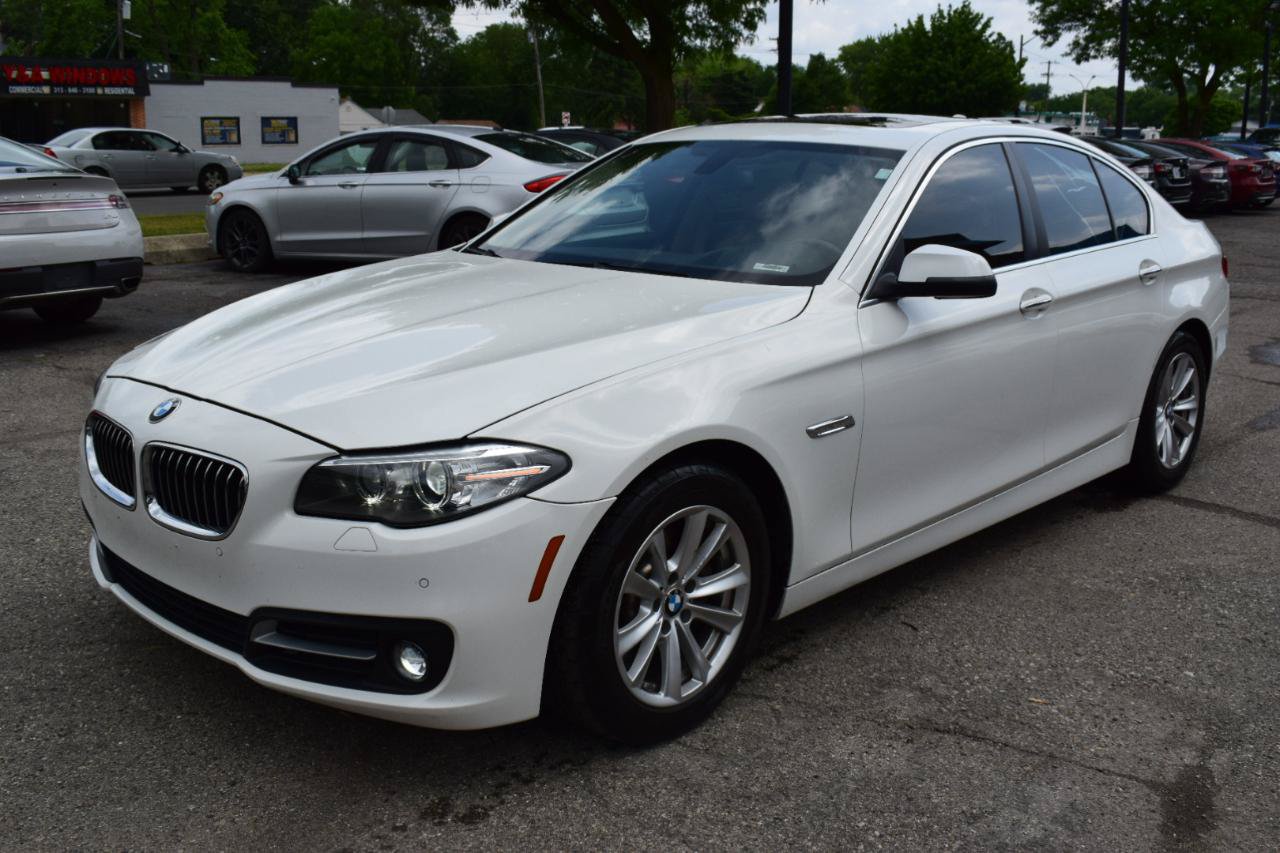 Used 2015 BMW 528i xDrive Sedan AWD/4WD image 2