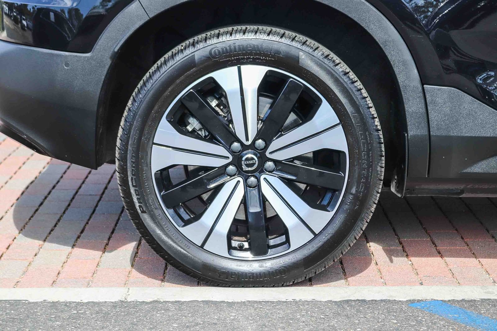 Used 2023 Volvo C40 P8 Recharge Plus AWD/4WD image 10