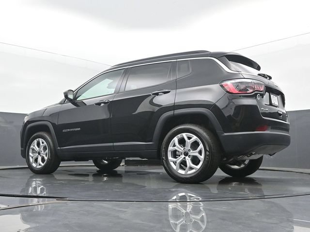 New 2025 Jeep Compass Latitude w/ Sun & Sound Group AWD/4WD image 48