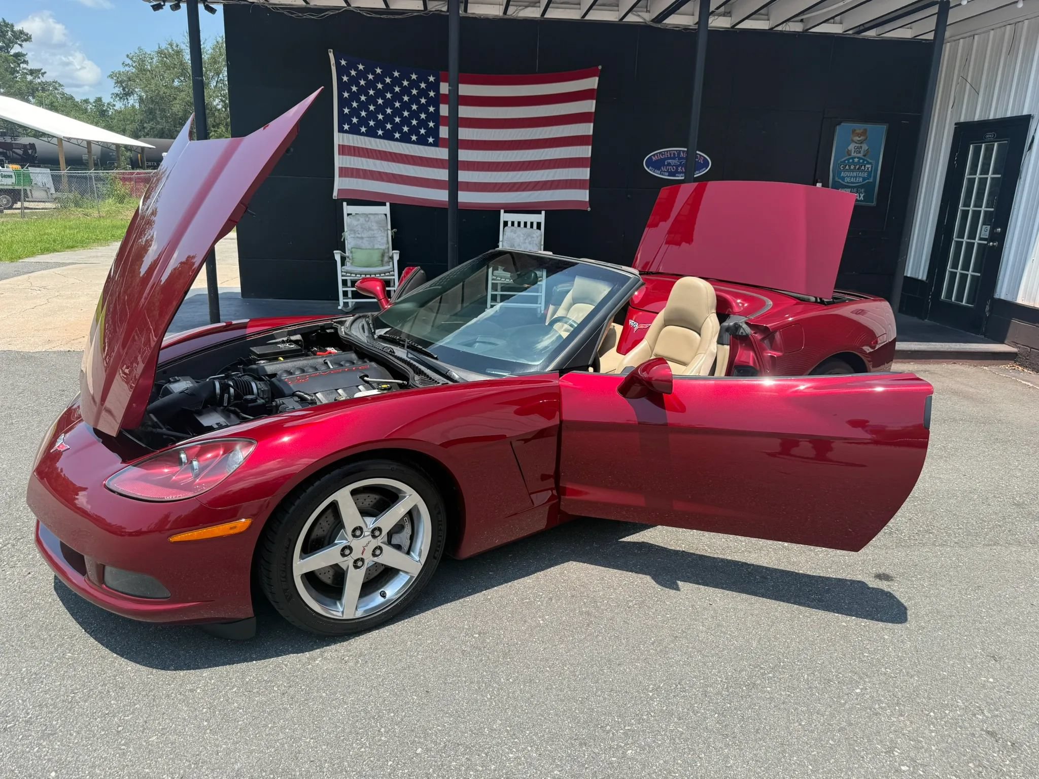 Used 2006 Chevrolet Corvette Convertible w/ Preferred Equipment Group RWD image 32