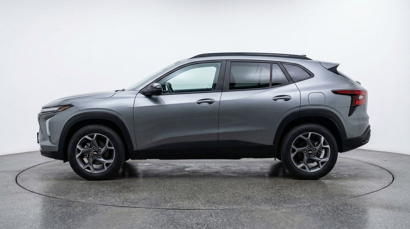 Used 2025 Chevrolet Trax LT image 5