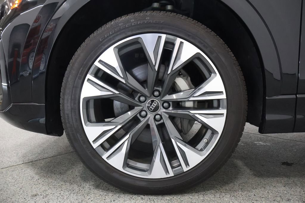 Used 2025 Audi Q8 Premium Plus w/ Premium Plus Package AWD/4WD image 5