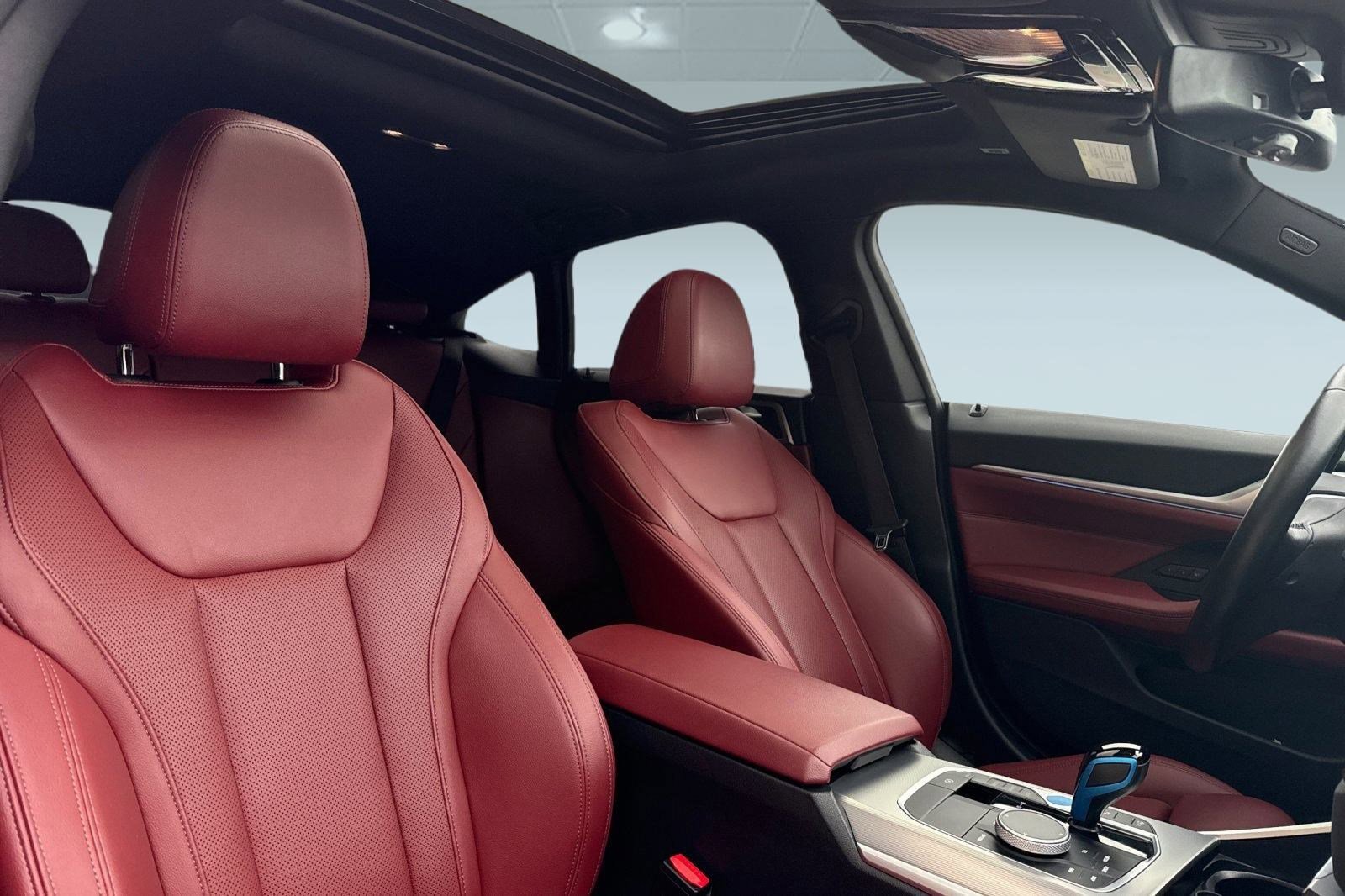 Used 2022 BMW i4 eDrive40 w/ Premium Package image 31