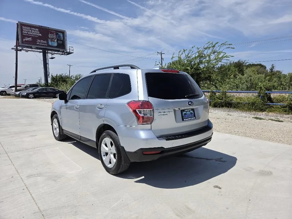 Used 2016 Subaru Forester 2.5i Premium w/ All-Weather Package AWD/4WD image 7