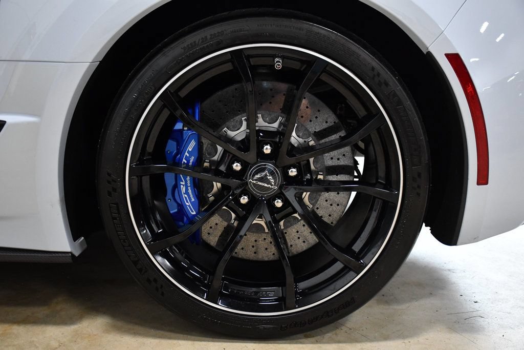 Used 2018 Chevrolet Corvette Grand Sport w/ Carbon 65 Edition RWD image 13