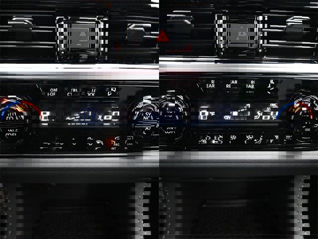 New 2025 Nissan Pathfinder Platinum image 16