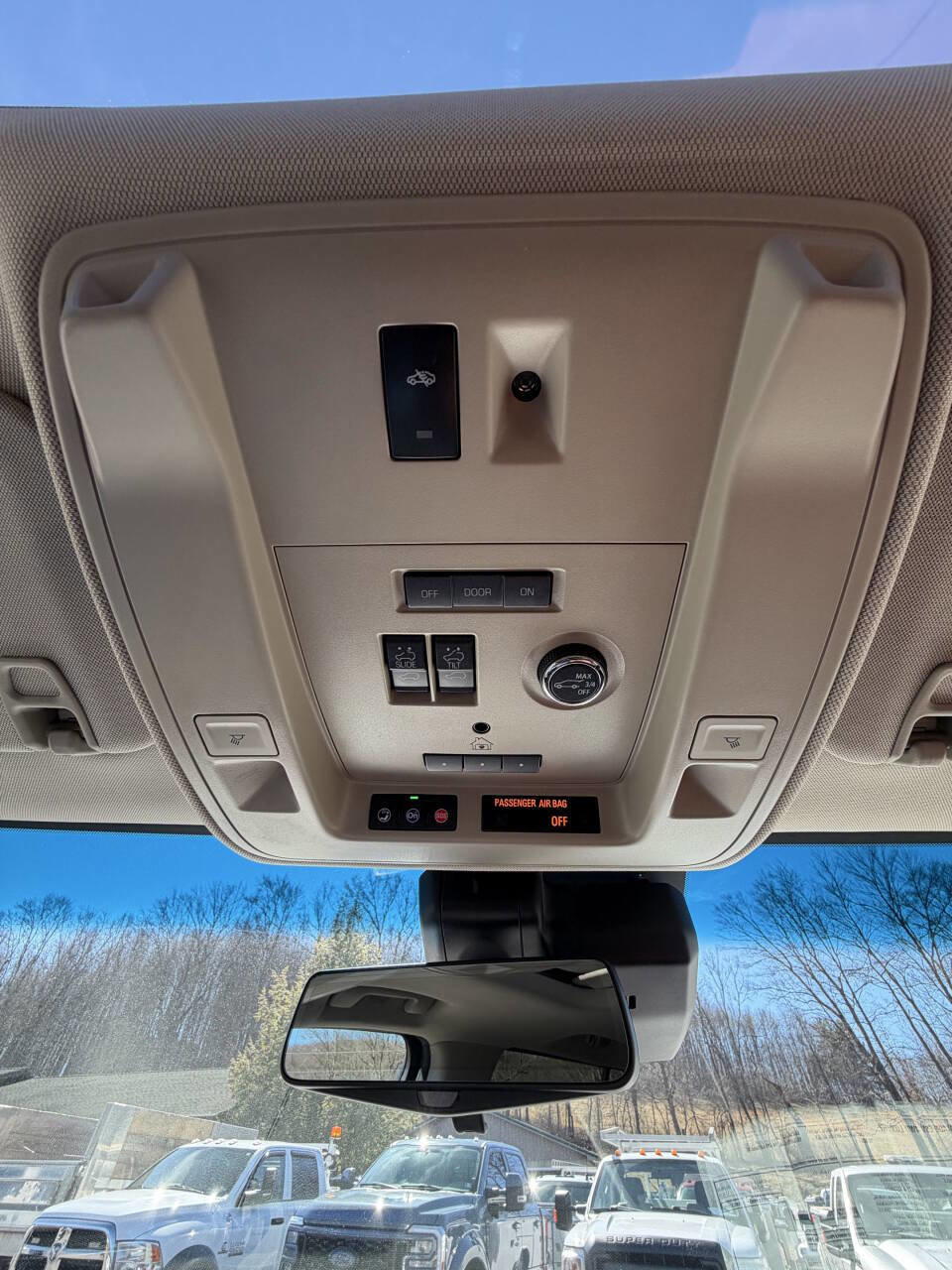 Used 2019 Cadillac Escalade ESV Luxury image 34