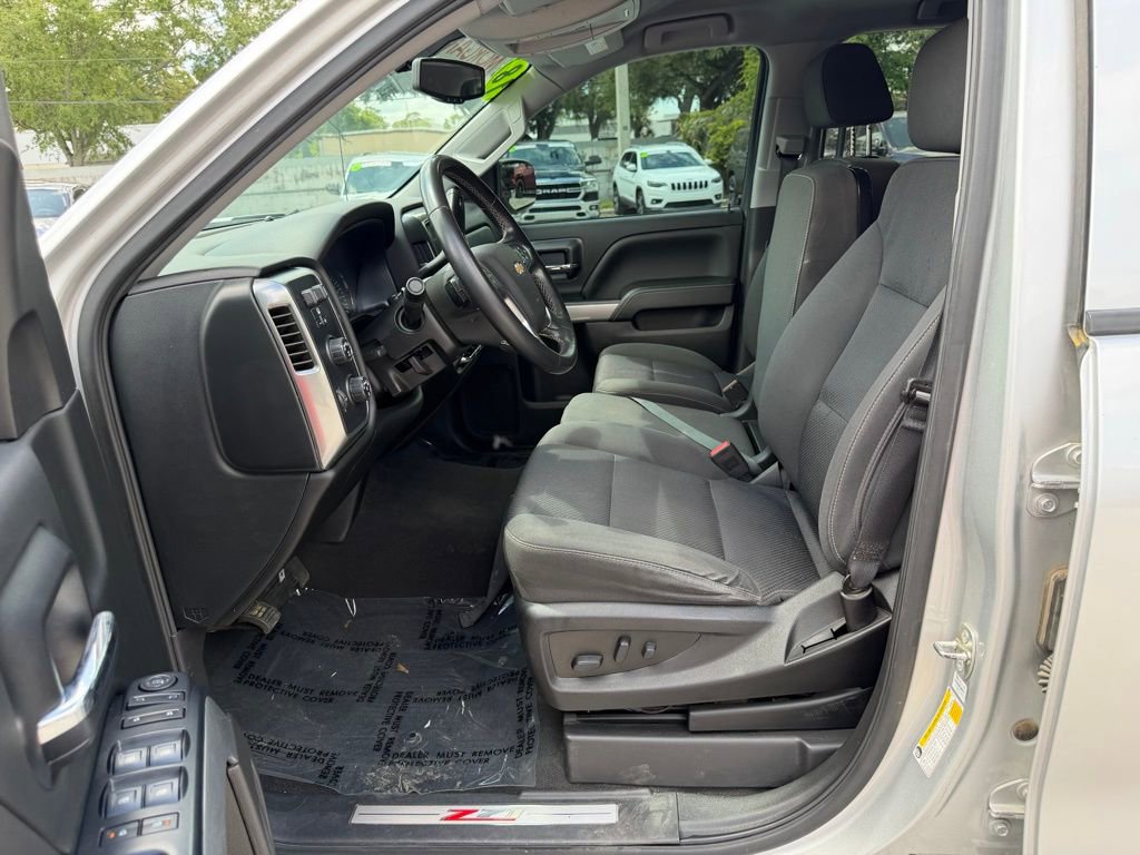 Used 2018 Chevrolet Silverado 1500 LT w/ All Star Edition AWD/4WD image 17