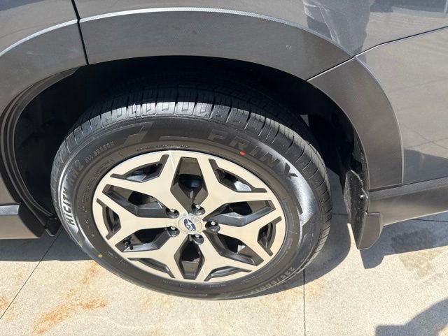 Used 2024 Subaru Forester Premium AWD/4WD image 11