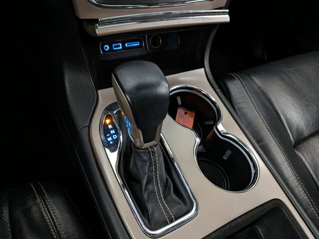 Used 2017 Jeep Grand Cherokee Limited w/ Luxury Group II image 32