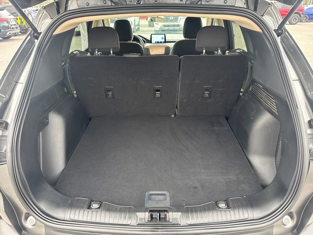 Used 2020 Ford Escape SE image 25