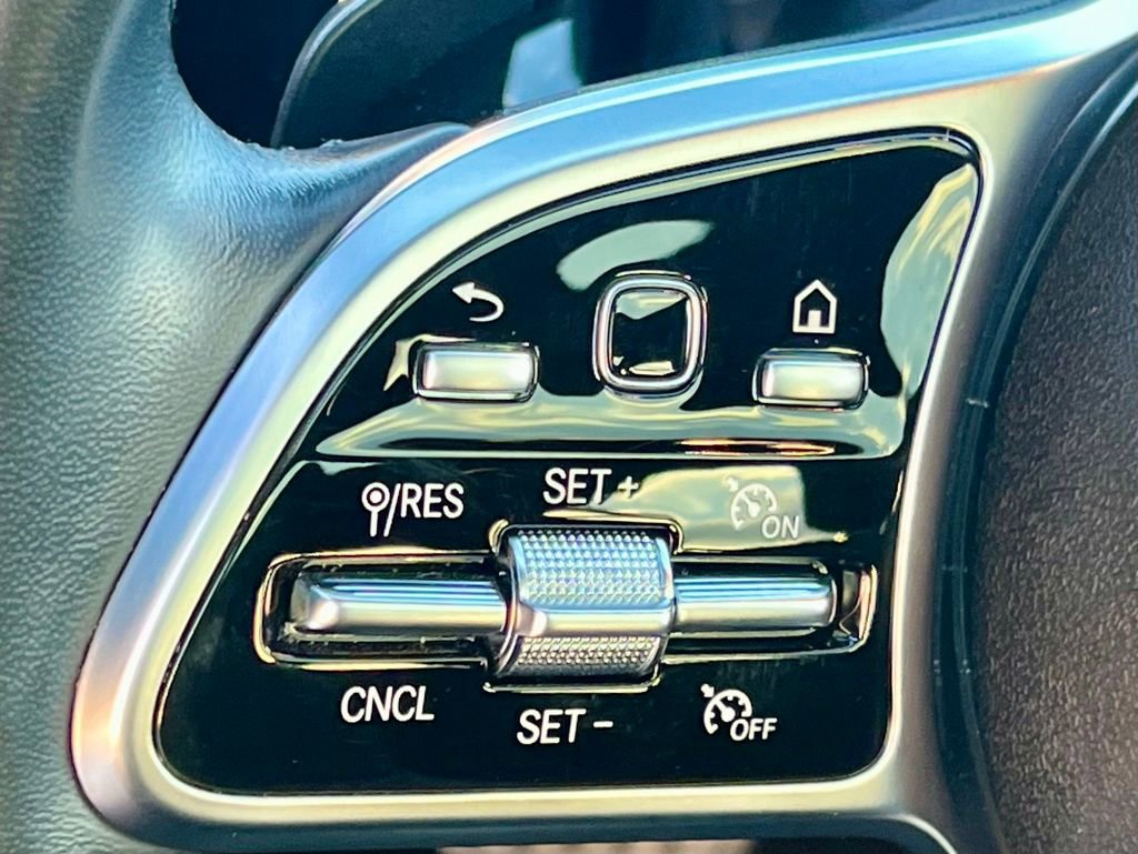 Certified 2022 Mercedes-Benz GLA 250 4MATIC image 31