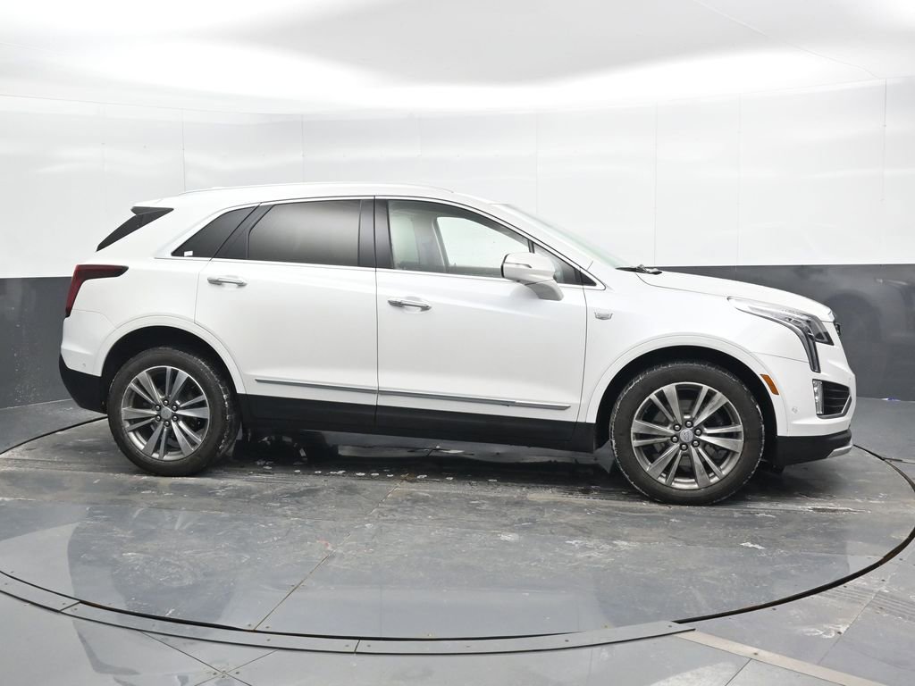 Used 2022 Cadillac XT5 Premium Luxury w/ Technology Package image 4