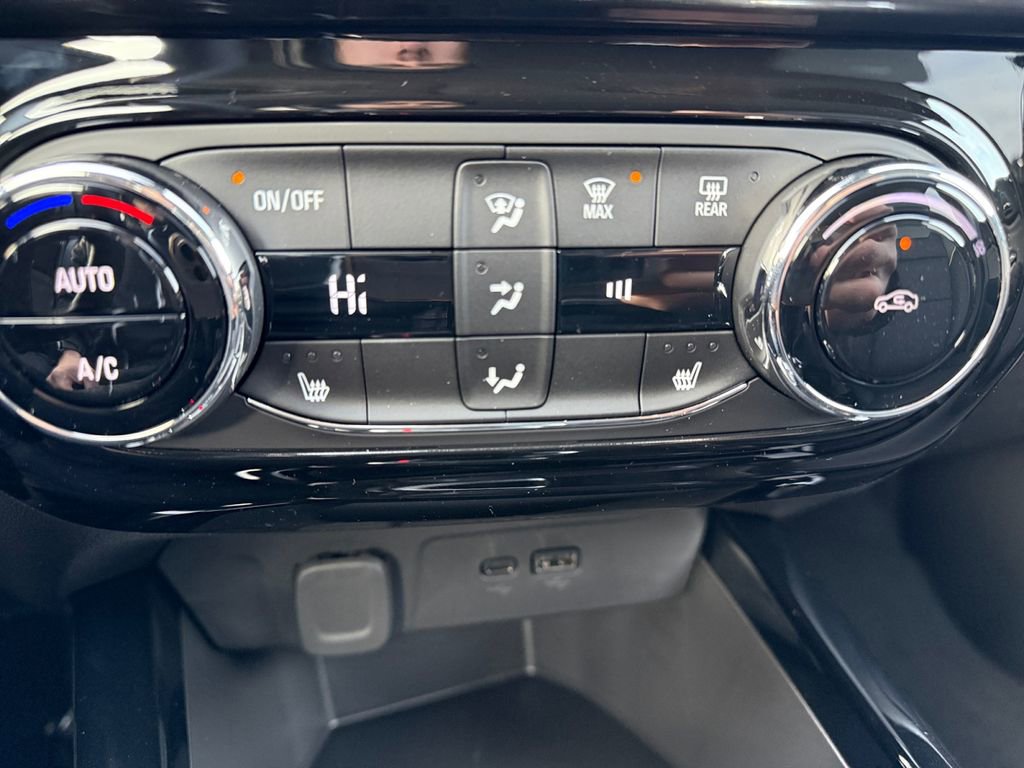 New 2026 Chevrolet Trax ACTIV w/ Driver Confidence Package FWD image 19