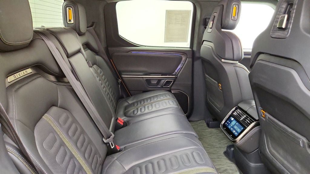 Used 2022 Rivian R1T Adventure AWD/4WD image 21