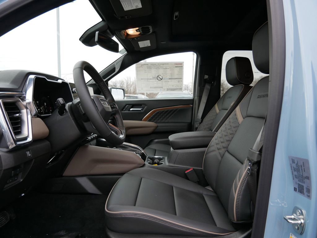 New 2026 GMC Canyon Denali image 7