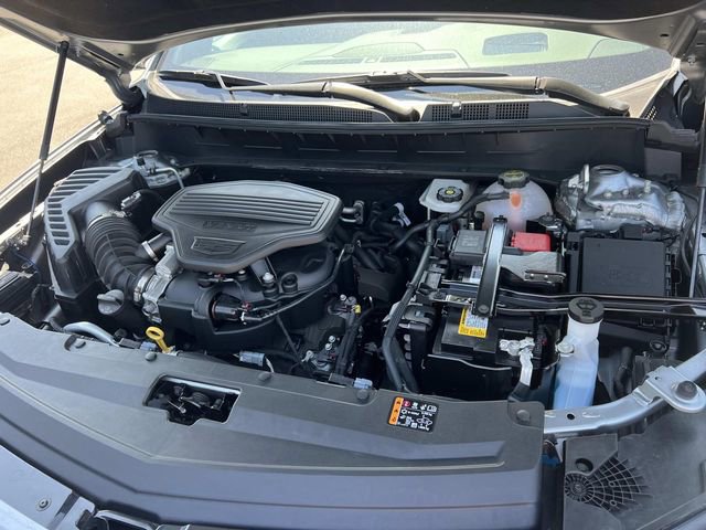 Certified 2025 Cadillac XT6 Premium Luxury w/ Platinum Package AWD/4WD image 9