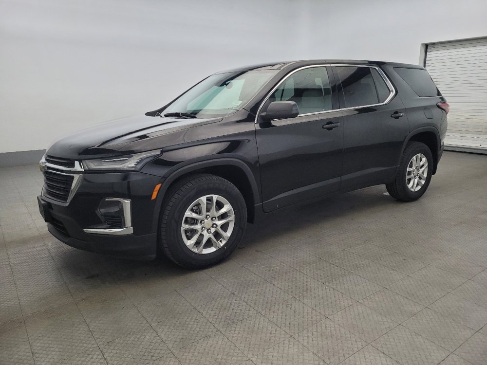 Used 2022 Chevrolet Traverse LS image 2