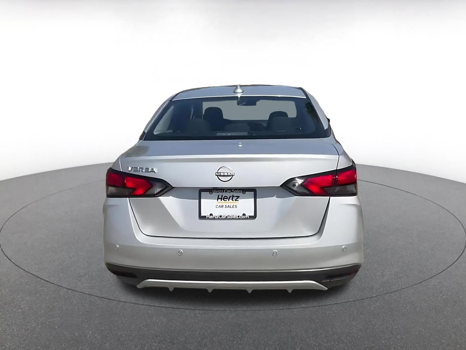 Used 2025 Nissan Versa SV FWD image 12