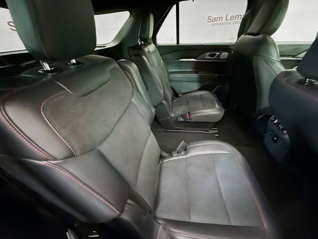 Used 2025 Ford Explorer ST AWD/4WD image 30