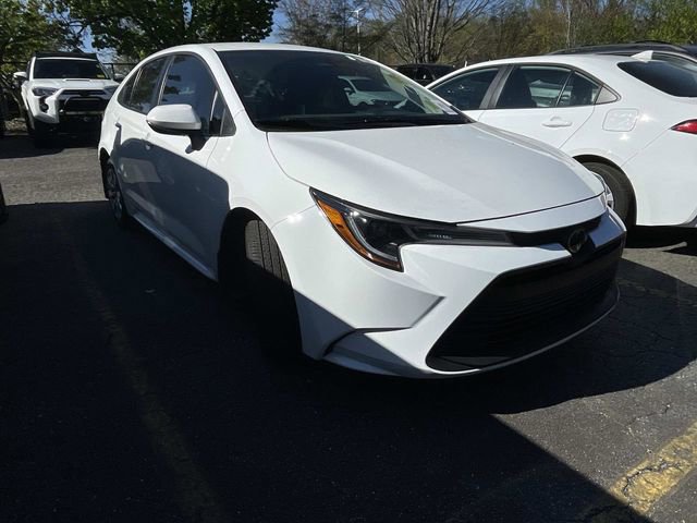 Used 2024 Toyota Corolla LE image 5