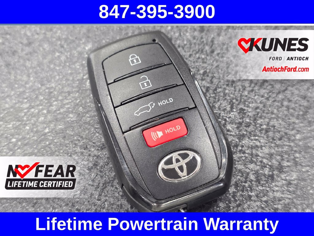 Used 2024 Toyota Grand Highlander AWD image 18