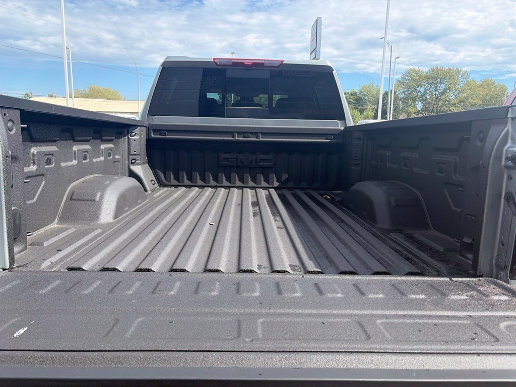 New 2026 GMC Sierra 2500 SLT w/ SLT Premium Package AWD/4WD image 7
