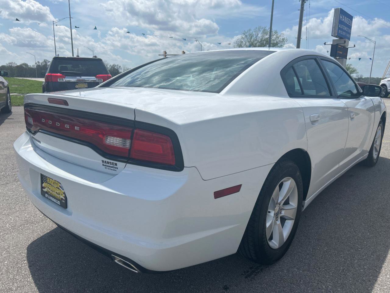 Used 2014 Dodge Charger SE image 5