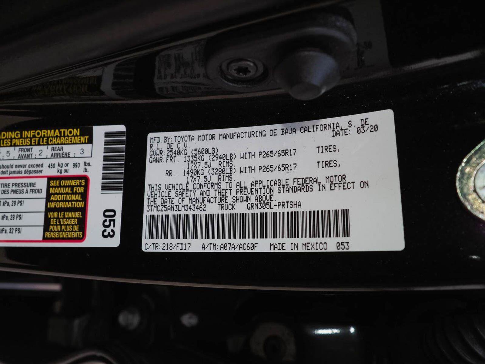 Used 2020 Toyota Tacoma TRD Sport AWD/4WD image 36