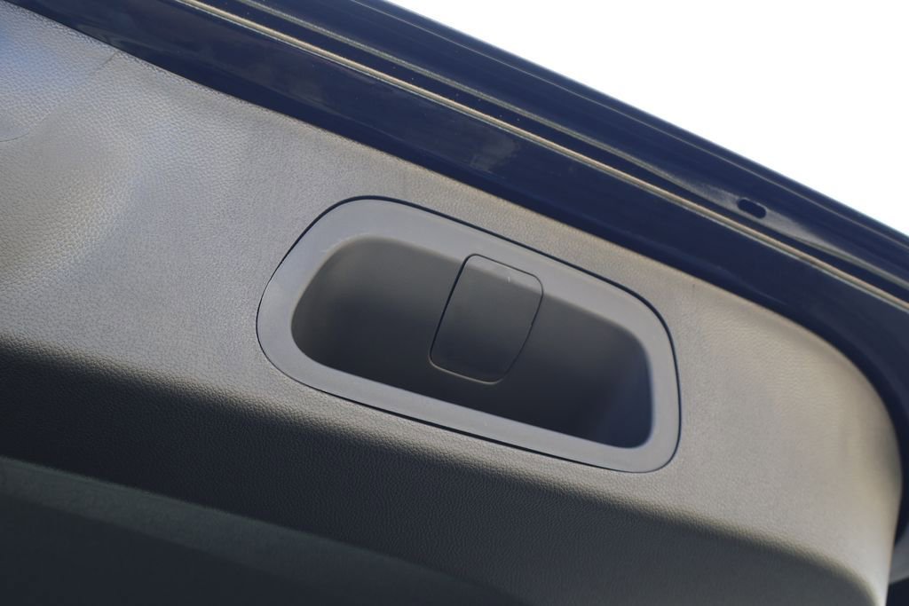 New 2026 Chevrolet Trax LT w/ Sunroof Package FWD image 47