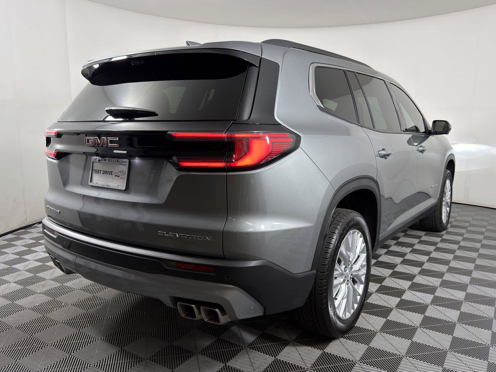 New 2026 GMC Acadia Elevation w/ Elevation Premium Package FWD image 6