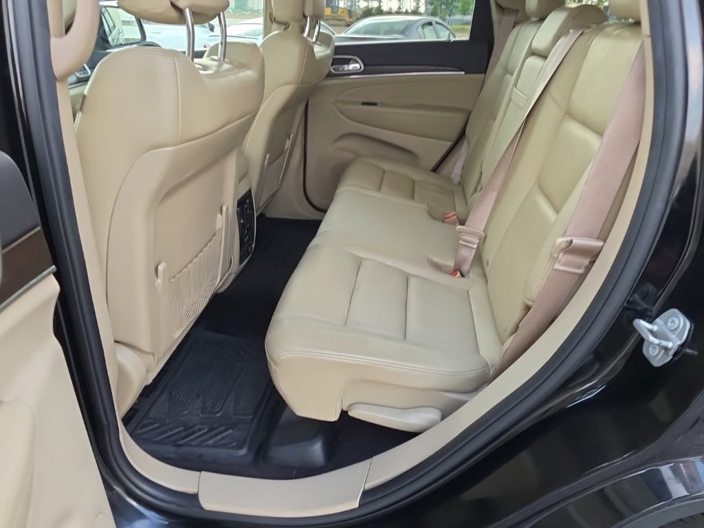 Used 2018 Jeep Grand Cherokee Limited AWD/4WD image 26