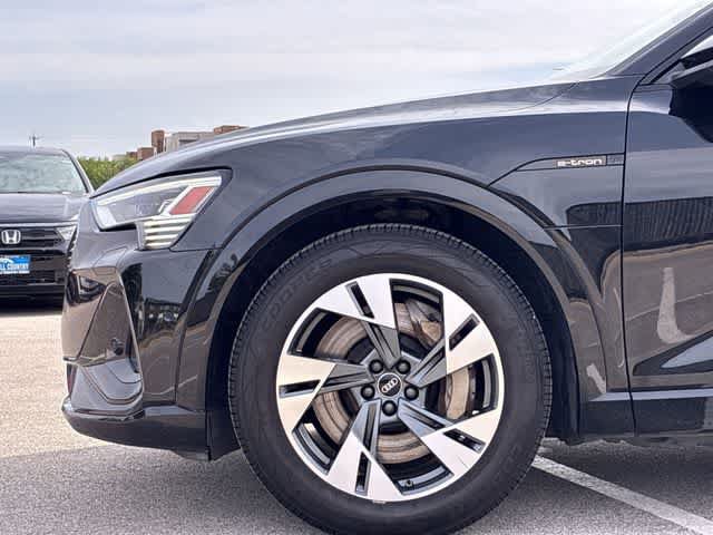 Used 2022 Audi e-tron Premium AWD/4WD image 14