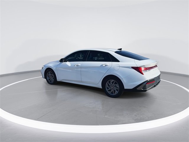 Certified 2025 Hyundai Elantra Blue image 6