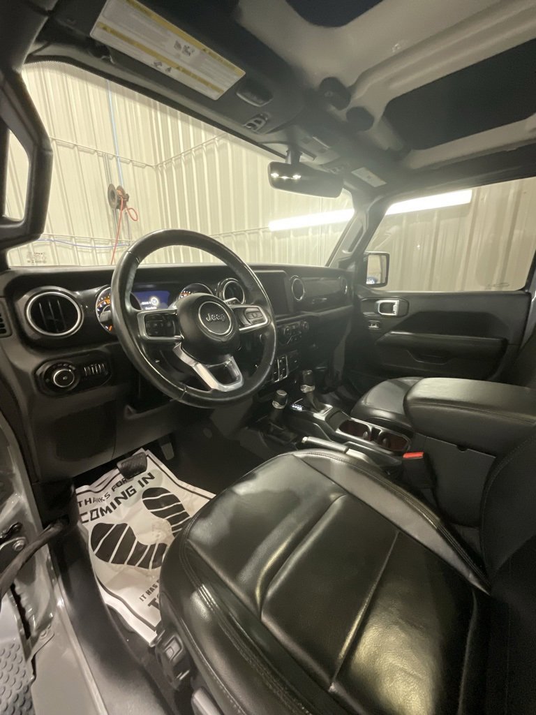 Used 2022 Jeep Wrangler Unlimited Sahara image 9