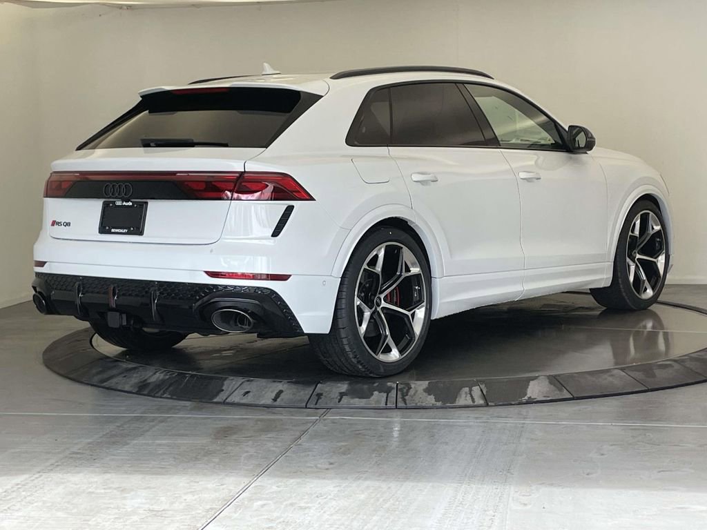 New 2026 Audi RS Q8 performance image 7