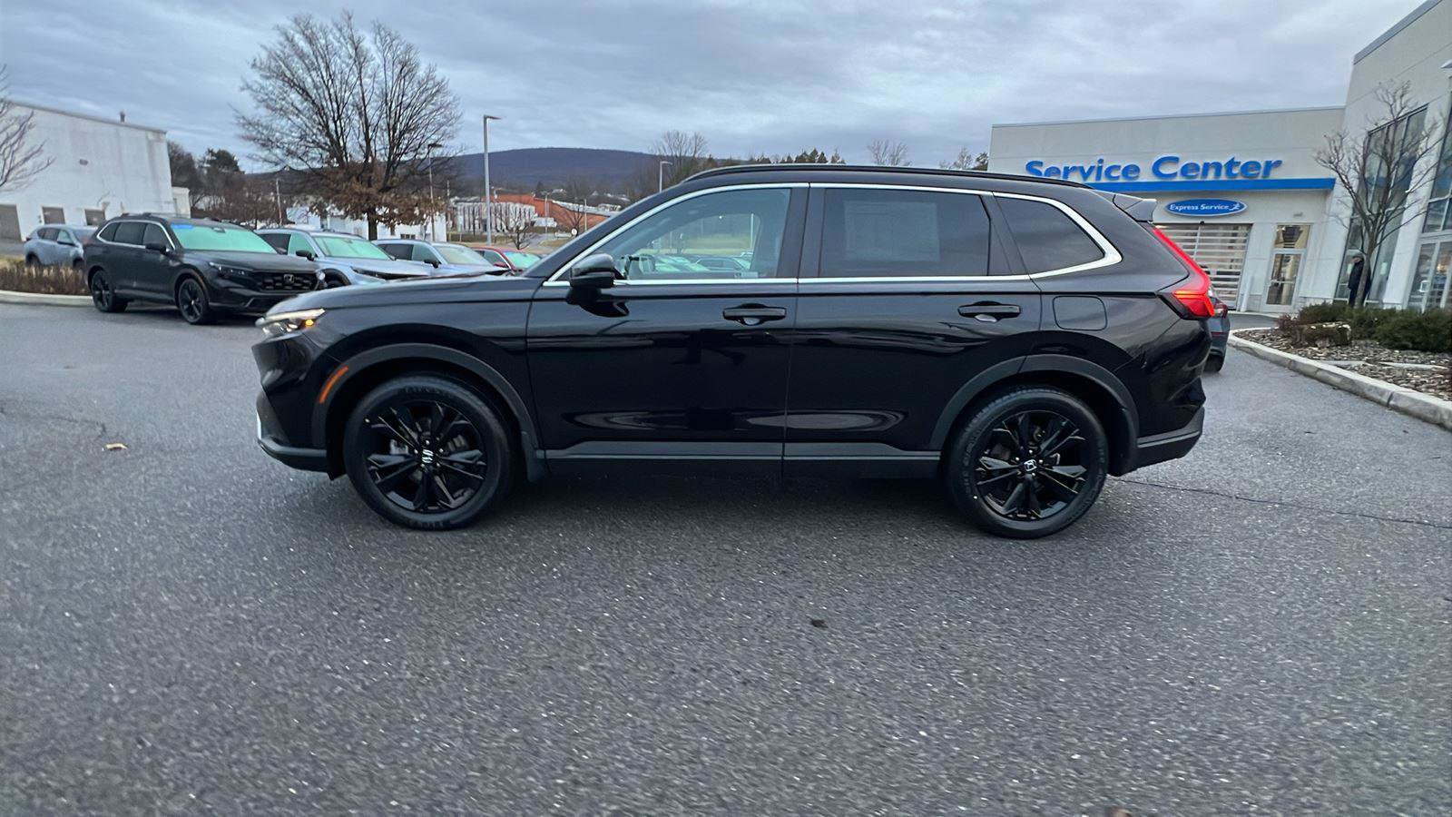 Used 2024 Honda CR-V Sport Touring image 7