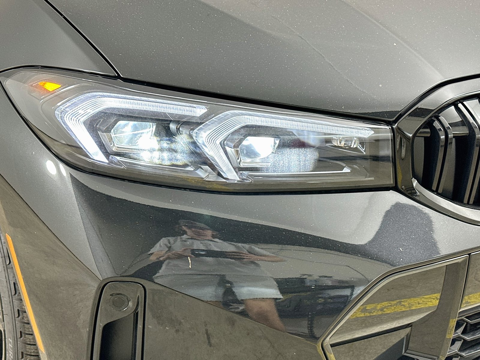 New 2026 BMW 330i xDrive Sedan w/ M Sport Package AWD/4WD image 9