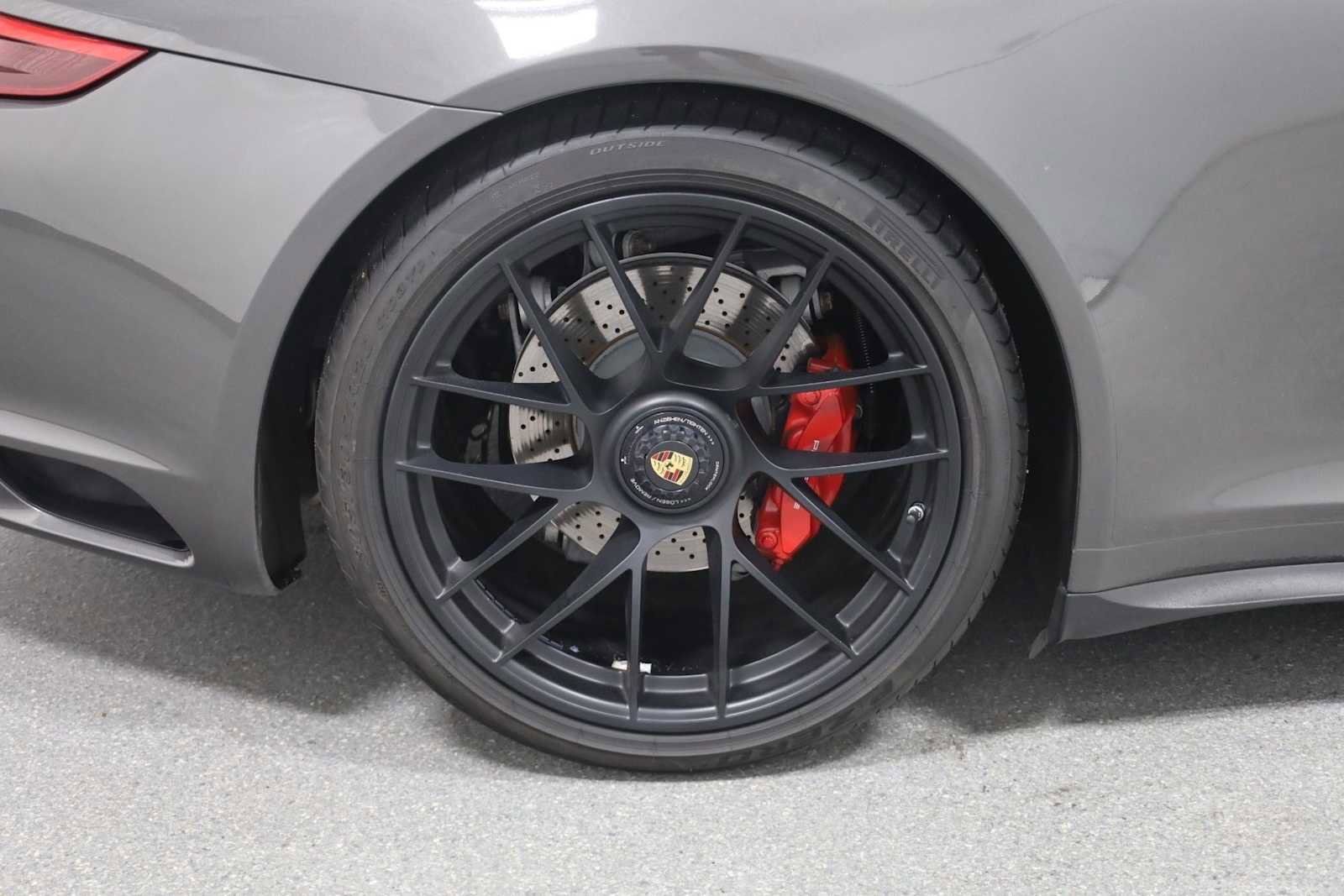 Used 2019 Porsche 911 Carrera GTS image 34