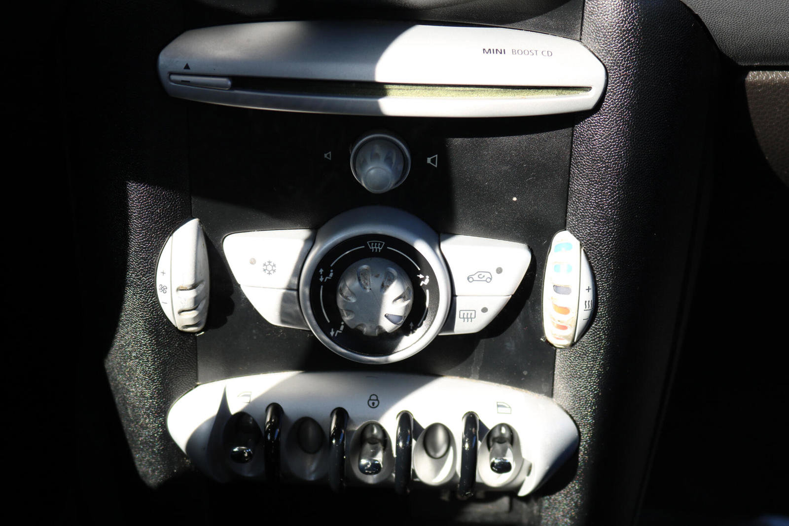 Used 2009 MINI Cooper Hardtop image 17