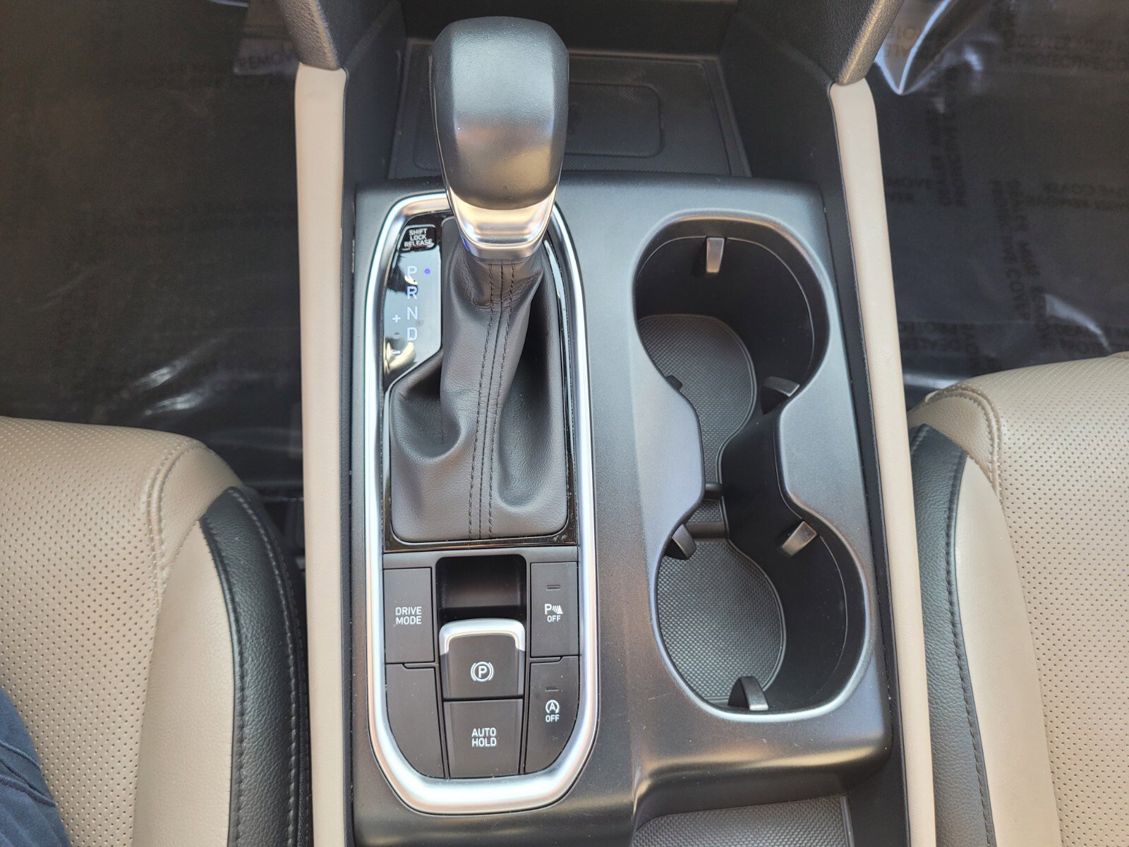 Used 2020 Hyundai Santa Fe SEL w/ Convenience + Premium Package image 26