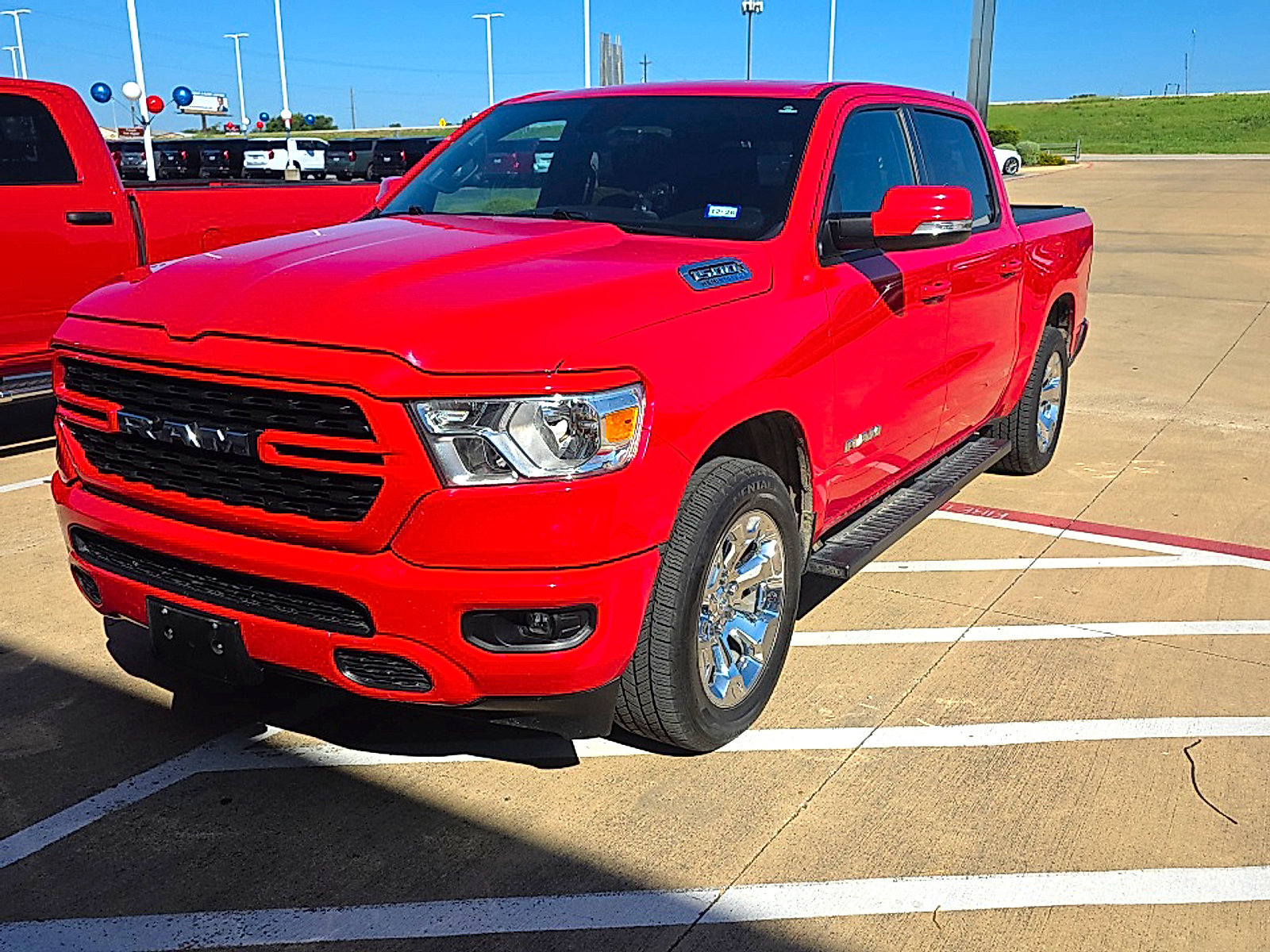 Used 2022 RAM 1500 Lone Star AWD/4WD image 2