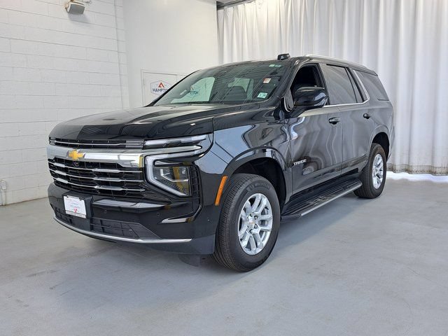 Used 2025 Chevrolet Tahoe LT AWD/4WD image 2