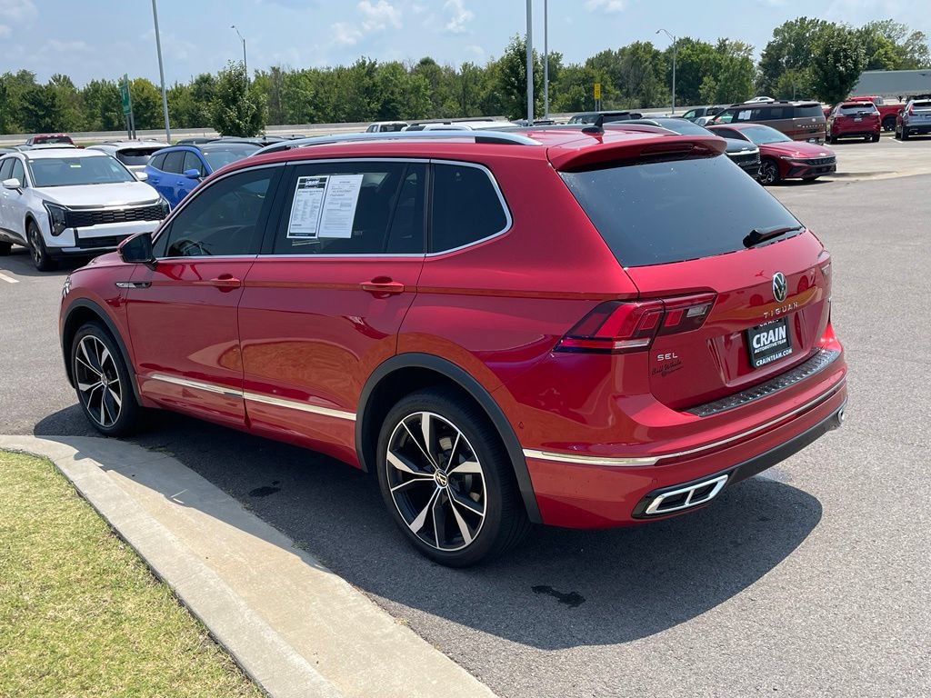 Used 2024 Volkswagen Tiguan SEL R-Line AWD/4WD image 5