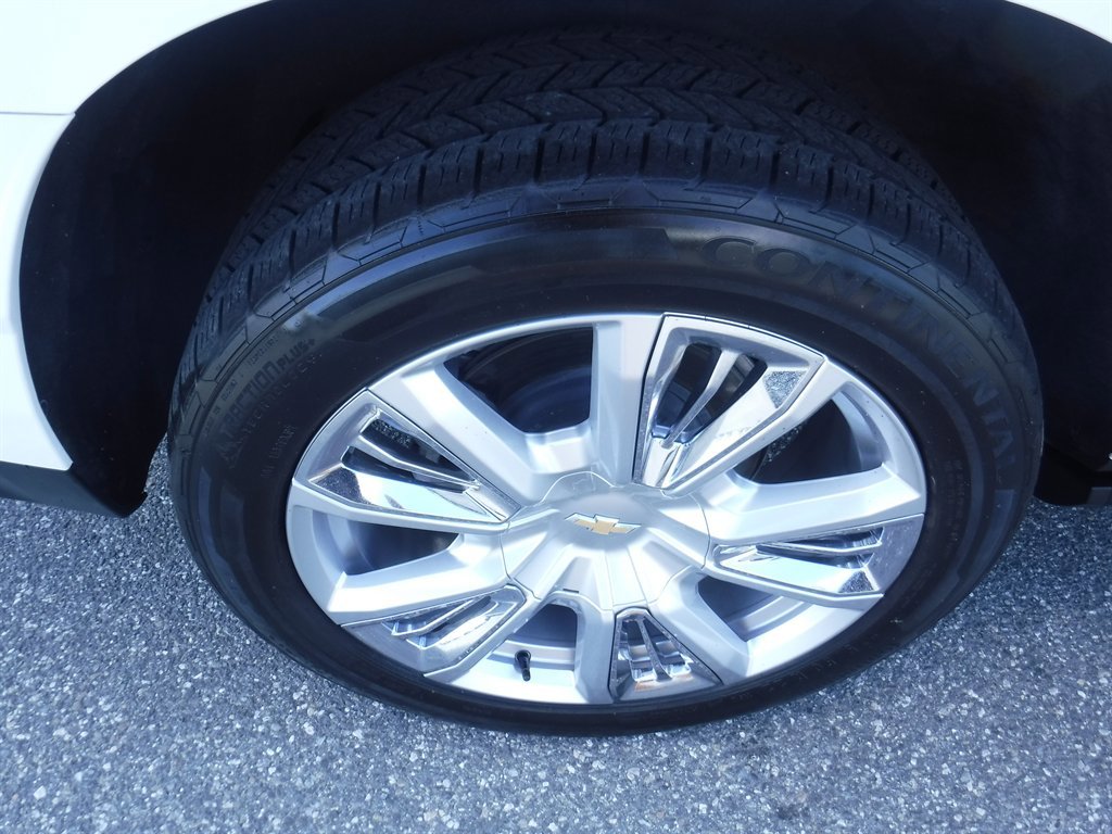 Used 2023 Chevrolet Tahoe High Country image 4