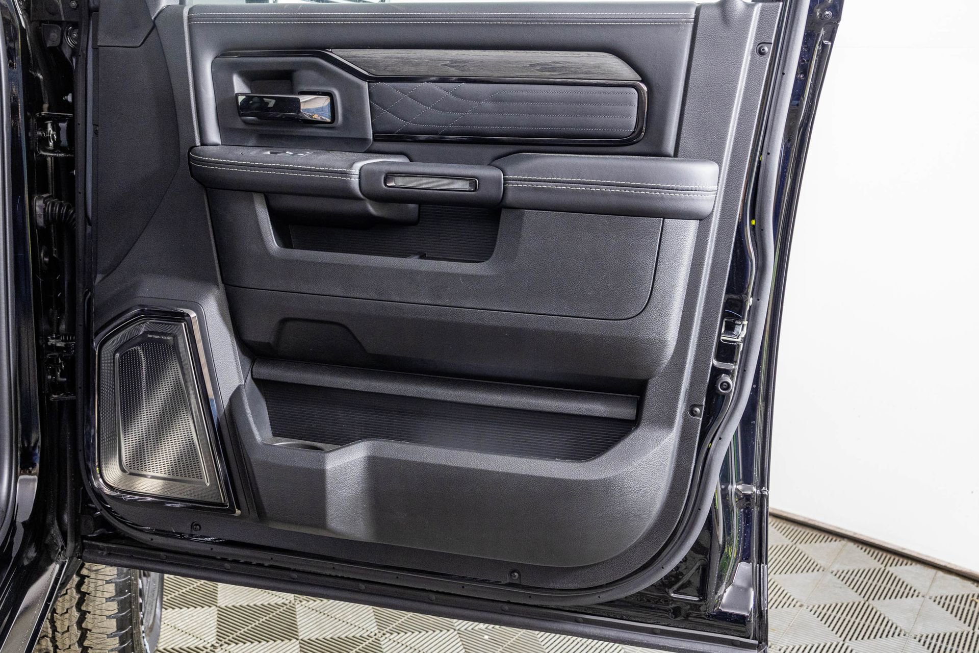 New 2026 RAM 2500 Limited image 45