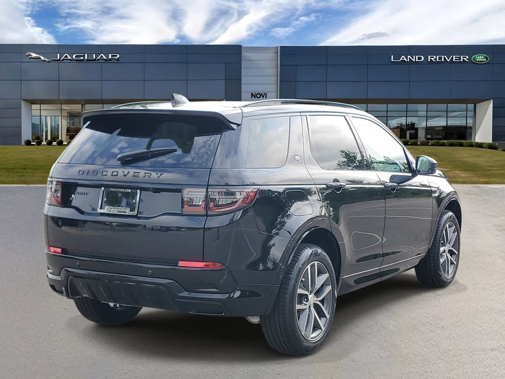 Used 2026 Land Rover Discovery Sport Landmark AWD/4WD image 3