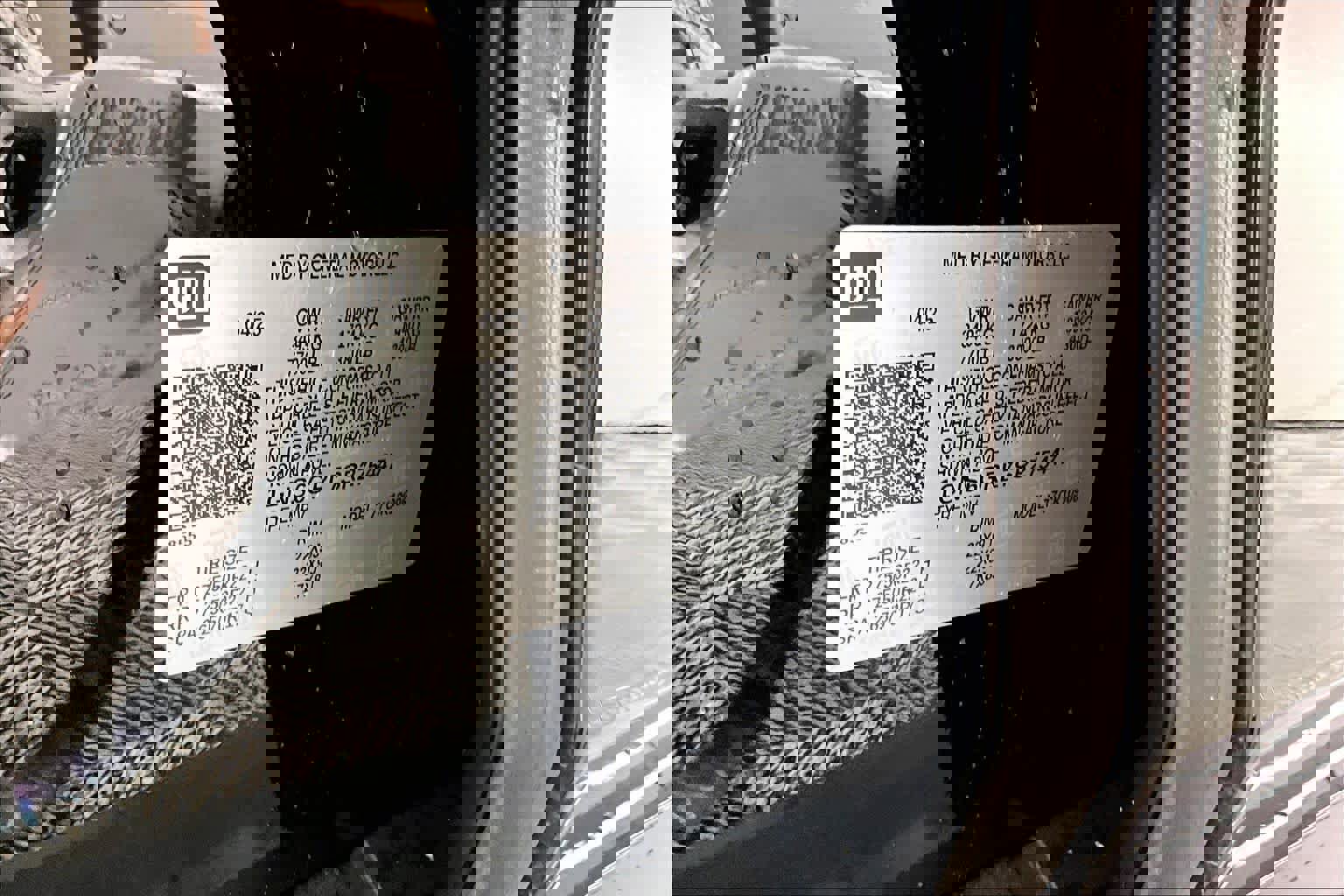 Used 2025 Chevrolet Suburban High Country image 35