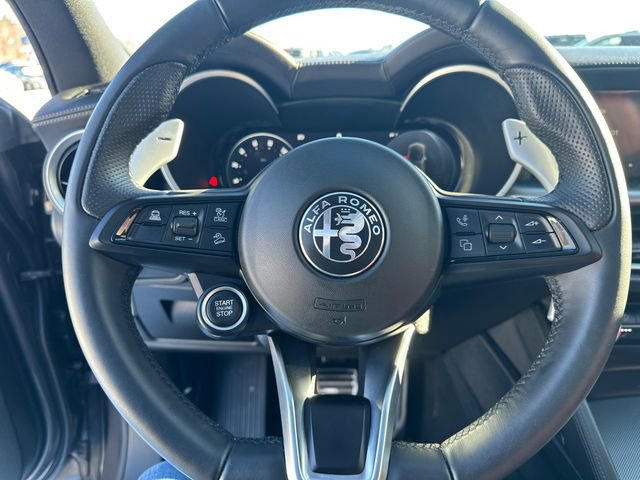 Used 2024 Alfa Romeo Stelvio Veloce image 32